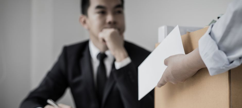資遣,不一定是你能力不好,有許多企業是因為業務性質變更而選擇資遣員工
