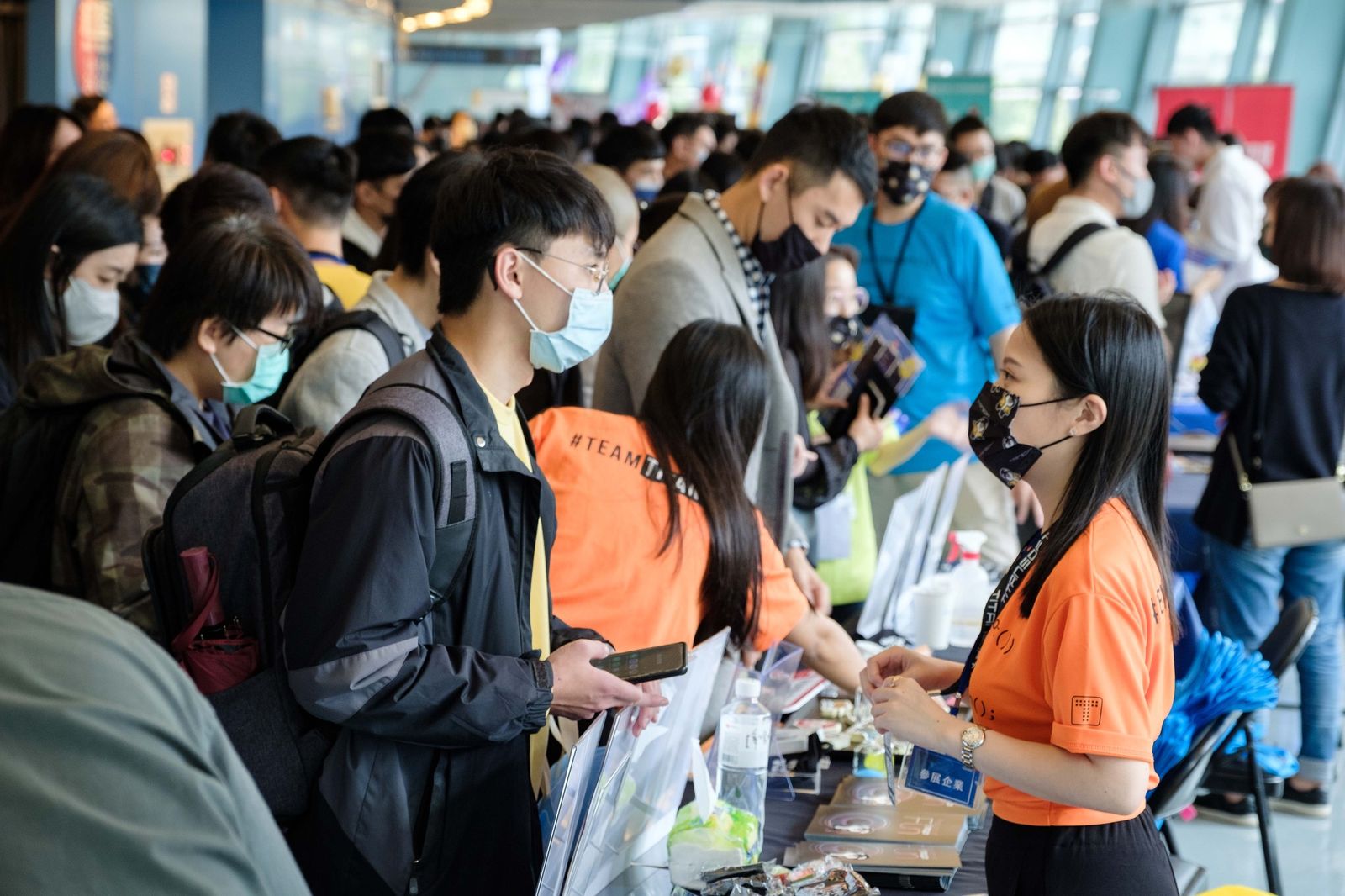 人才面對面與企業交流,建立雇主品牌,獲得大量投遞