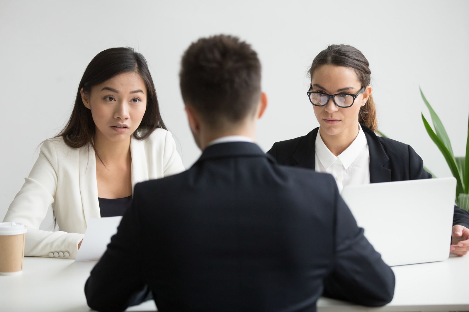 原來 HR 和 Hiring 看重的特質不一樣?從招募流程告訴你面試官到底在想什麼!