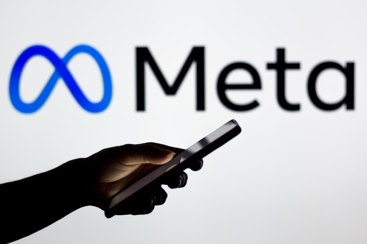 除了 Meta,微軟也傳出了裁員 5% 的消息,搞得科技業界風聲鶴唳;AI 引發的產業變革,究竟有多麼劇烈呢?