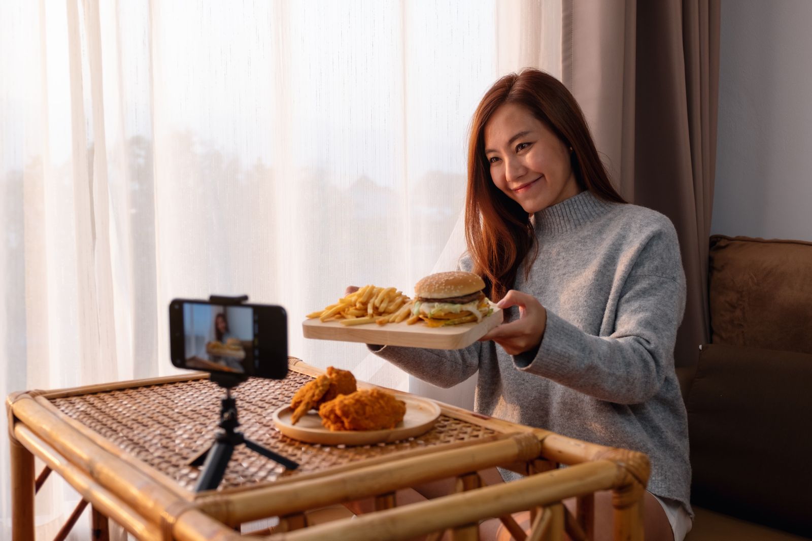 厚鬆餅堡熱銷的秘密：揭秘從麥當勞、星巴克到小米都愛用的飢餓行銷心法