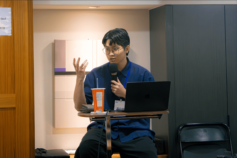 喜劇產業為何要打造 AI 工作流?薩泰爾娛樂全端工程師馮元詰的自動化心法