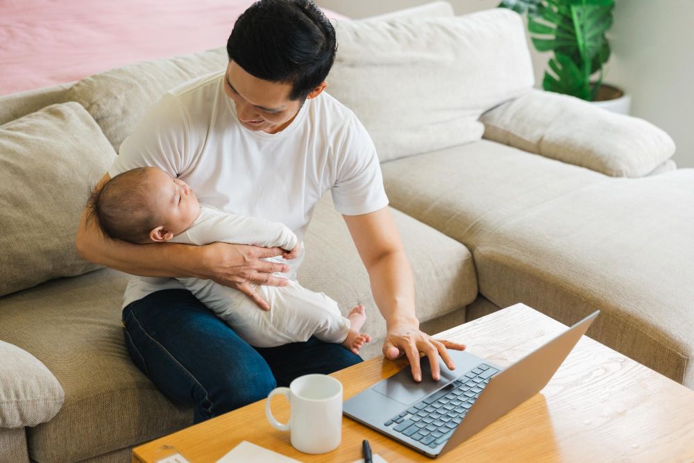 【 2026 育嬰假懶人包】新制上路、津貼申請、薪水算法與常見問題一次搞懂