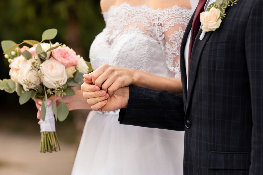【2026 婚假懶人包】婚假怎麼請?可以分開請嗎?婚假的申請規定與常見問答一次看